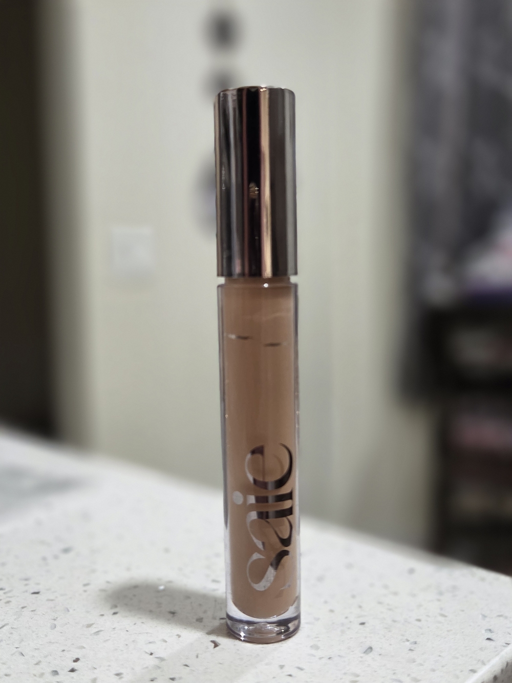 Saie Tinted Serum Concealer - Warm Beige HB THREE&HALF